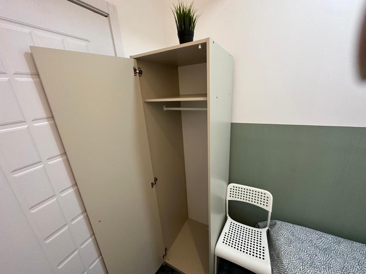 Beautiful Partition Room In Al Barsha 1 Near Metro Dubái Exterior foto